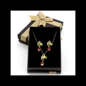 SET CHAINE + BOUCLES D'OREILLES DOREES PIERRE VERTE ET ROUGE